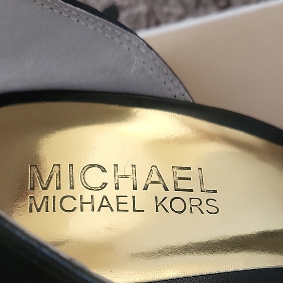 Michael Kors Brinkley Ankle Strap - Picture 2 of 8